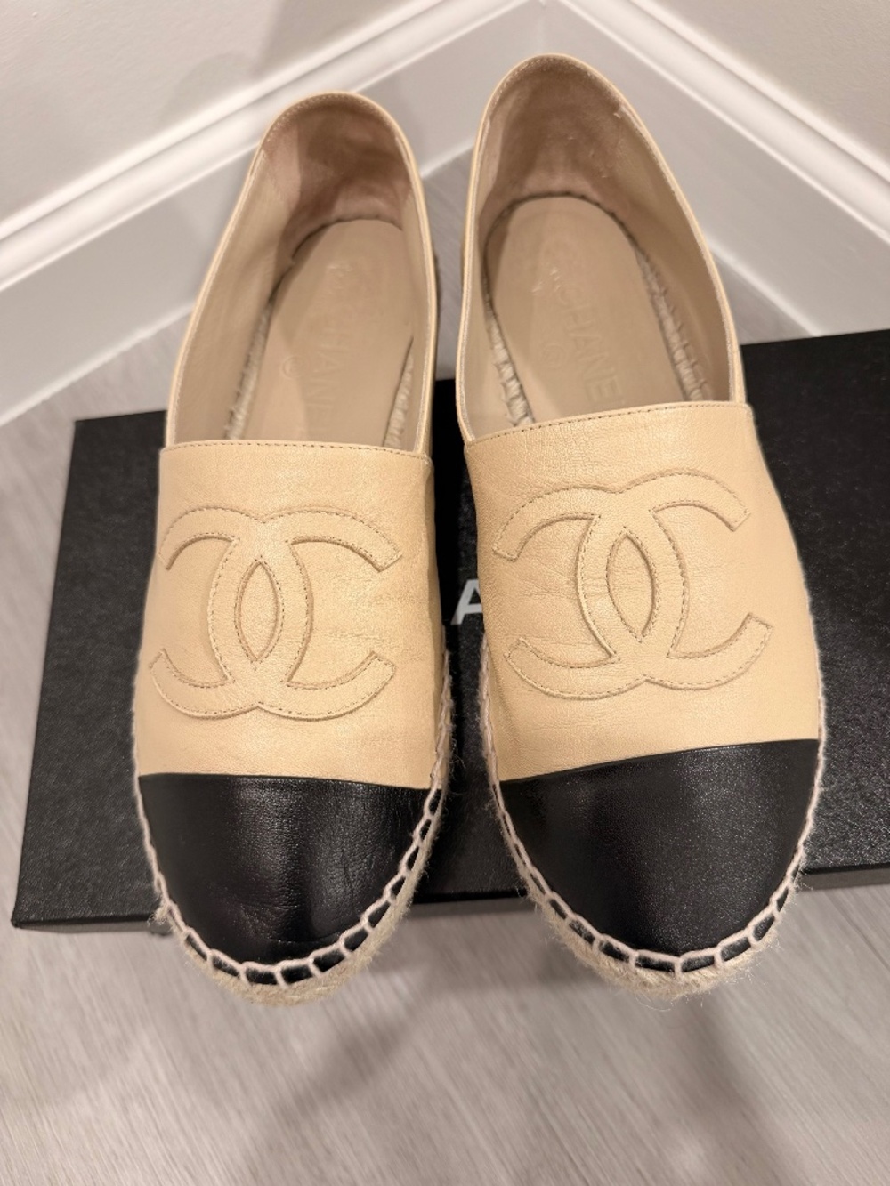 Chanel Classic CC Cap Toe Espadrille Lambskin Beige Black Size EU 39